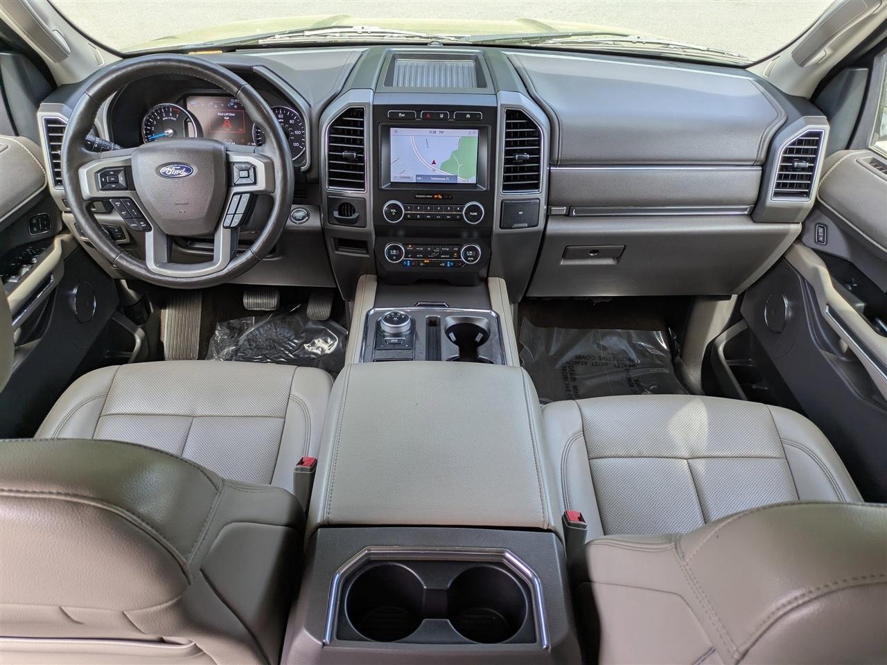 Ford Expedition XLT 2021