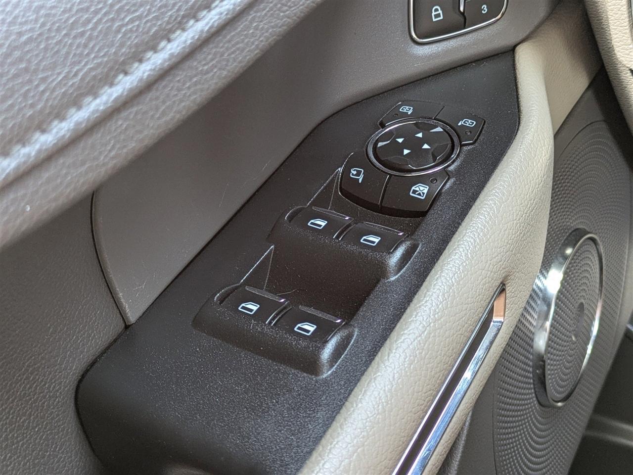 Ford Expedition XLT 2021