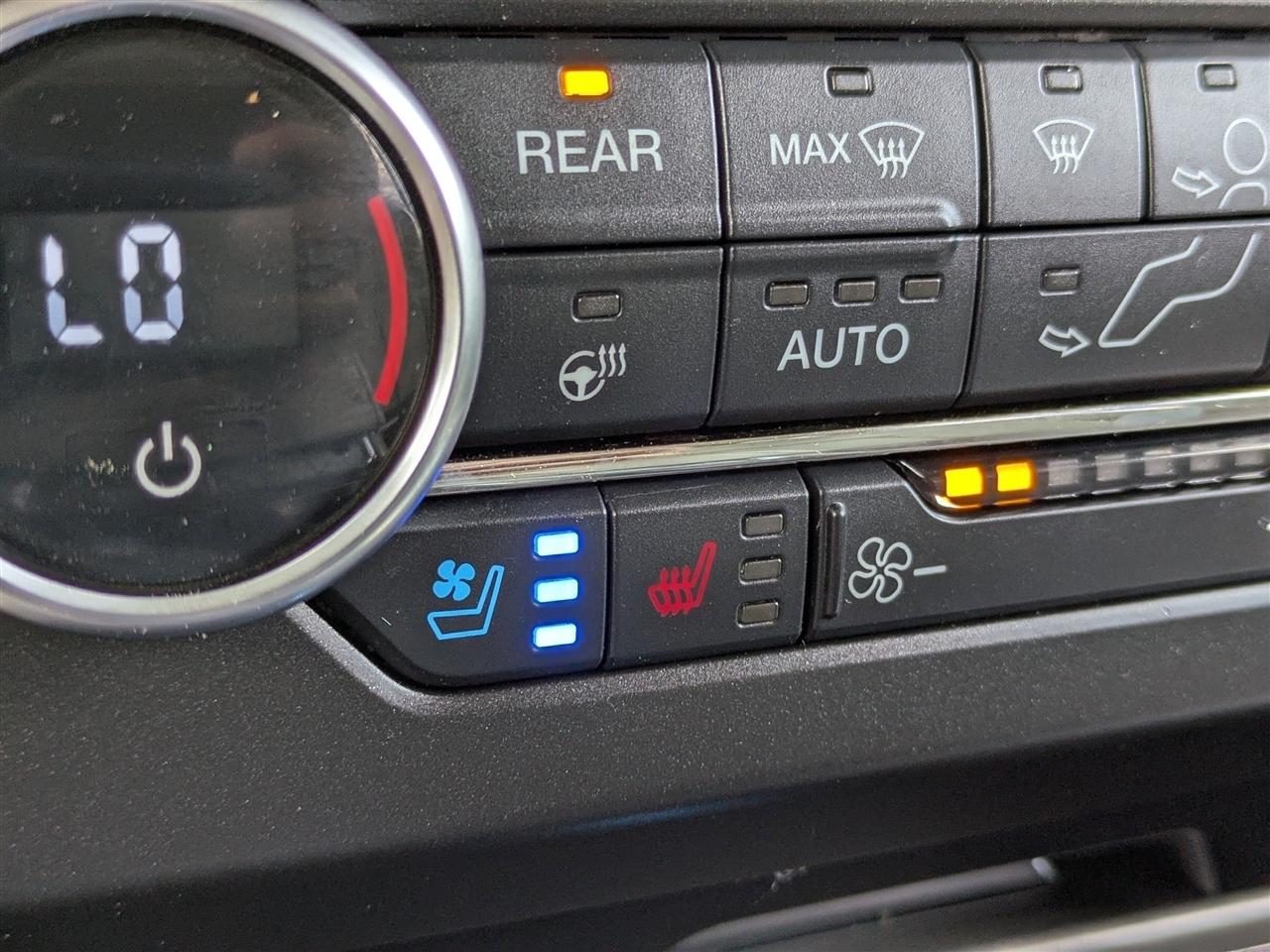 Ford Expedition XLT 2021