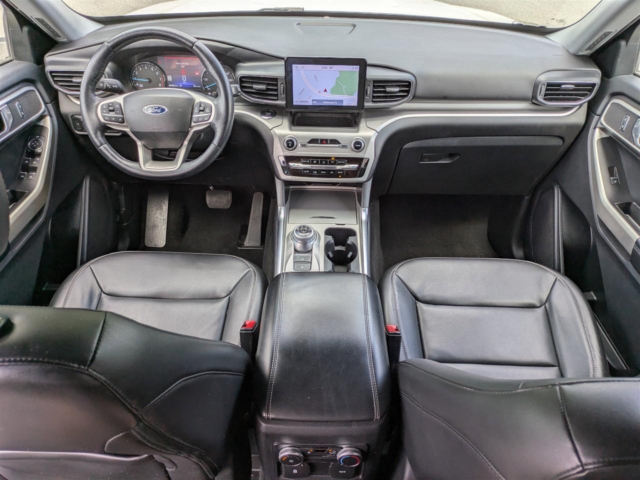 Ford Explorer XLT 2022