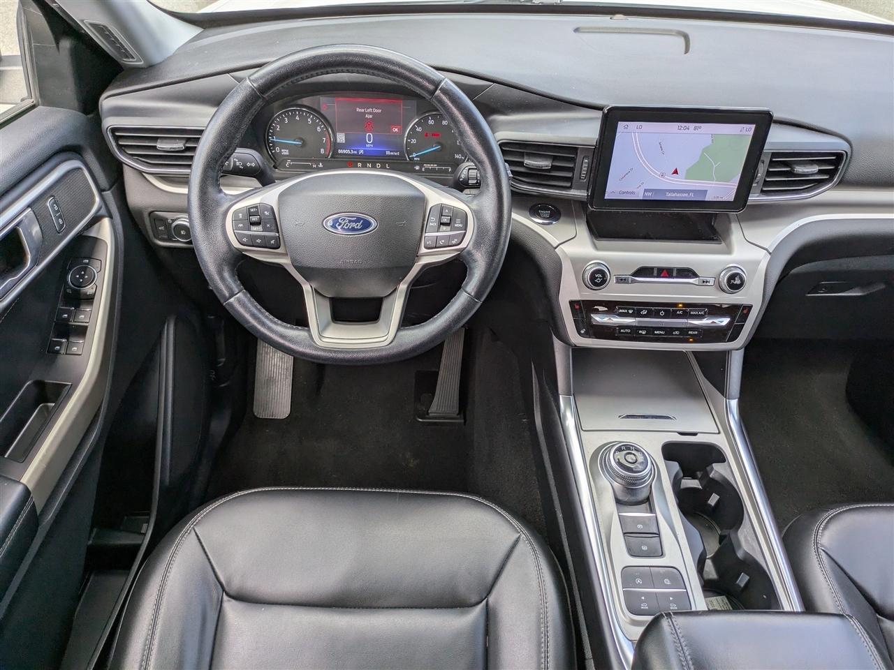 Ford Explorer XLT 2022