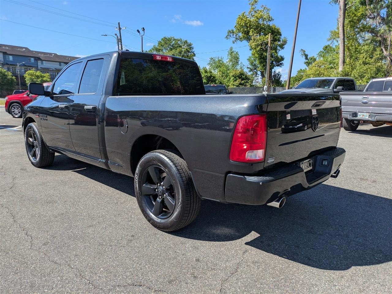 RAM 1500 Tradesman Quad Cab 2WD 2016