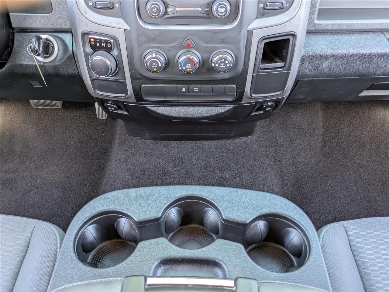 RAM 1500 Tradesman Quad Cab 2WD 2016