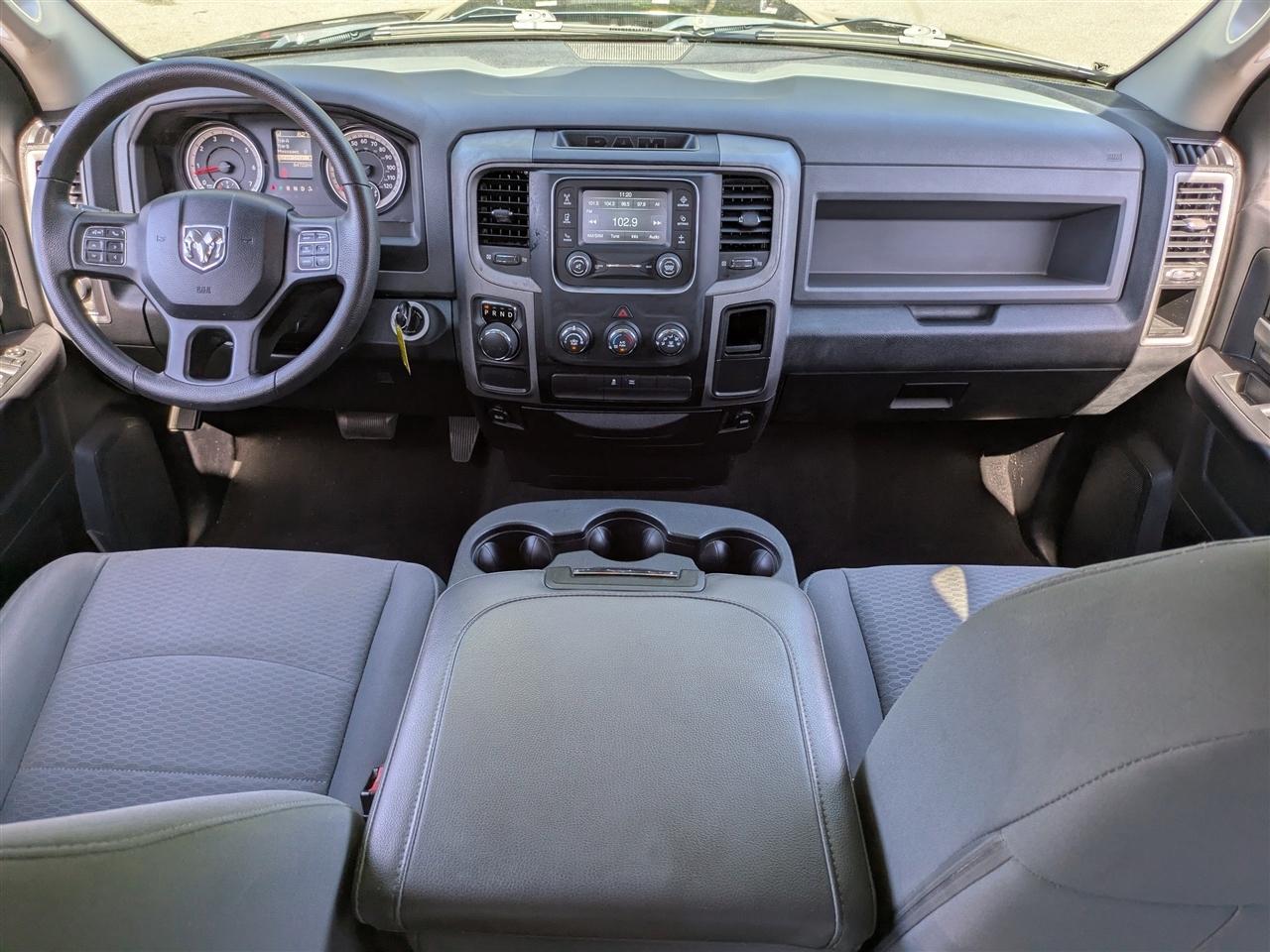 RAM 1500 Tradesman Quad Cab 2WD 2016