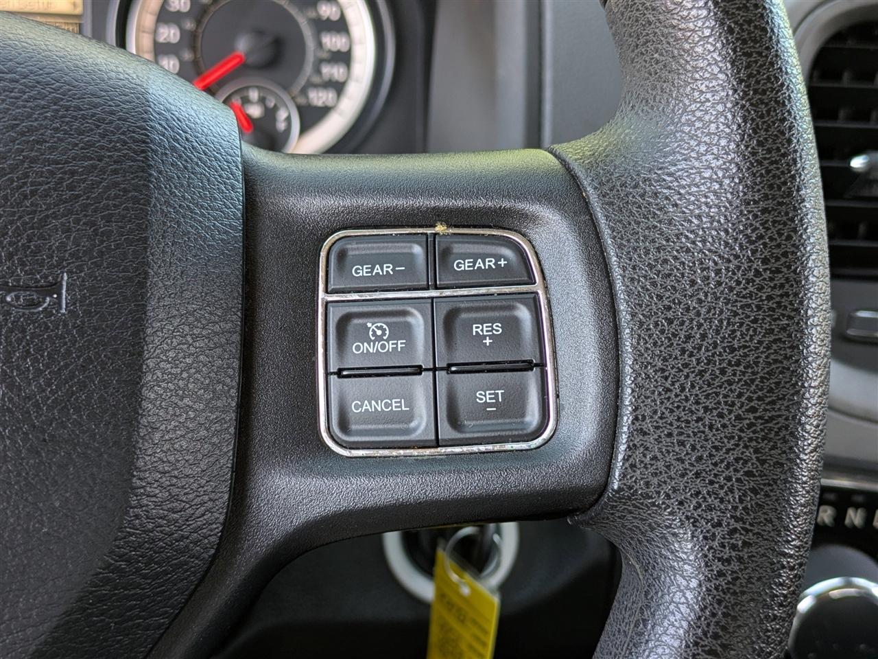 RAM 1500 Tradesman Quad Cab 2WD 2016