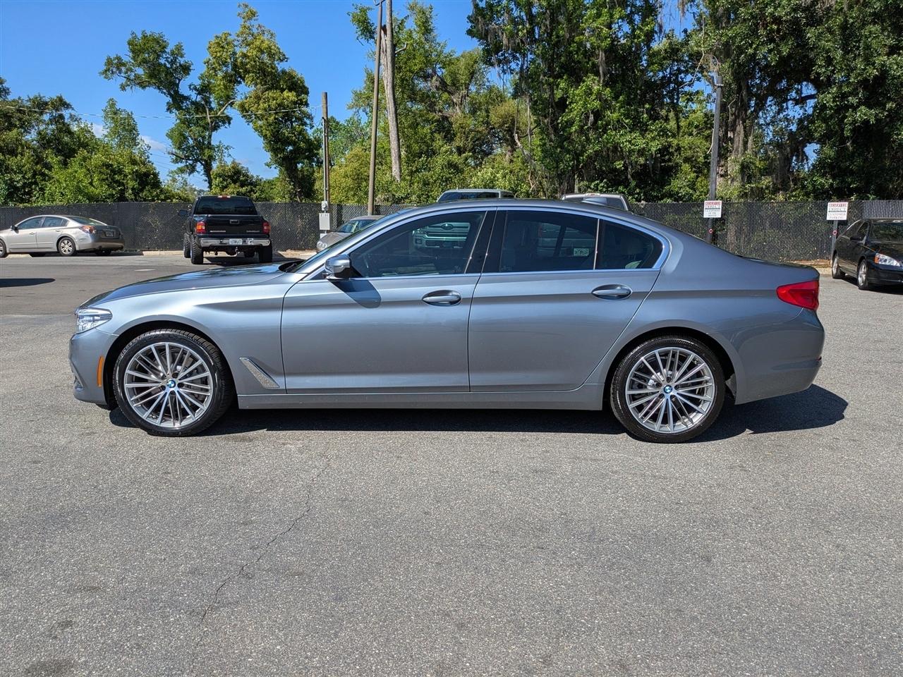 BMW 5-Series 530i 2018