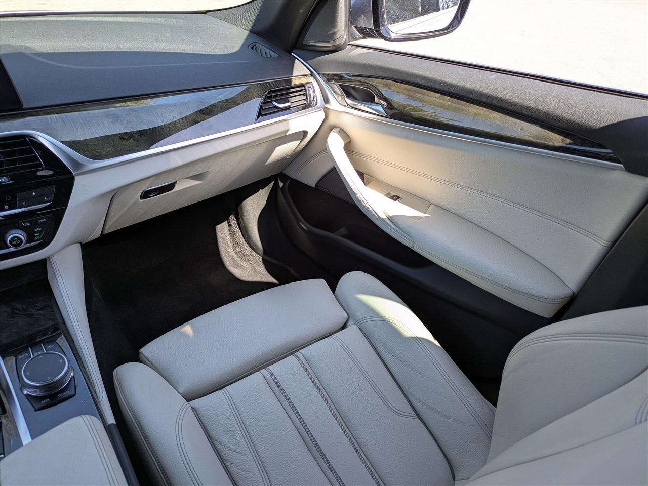 BMW 5-Series 530i 2018