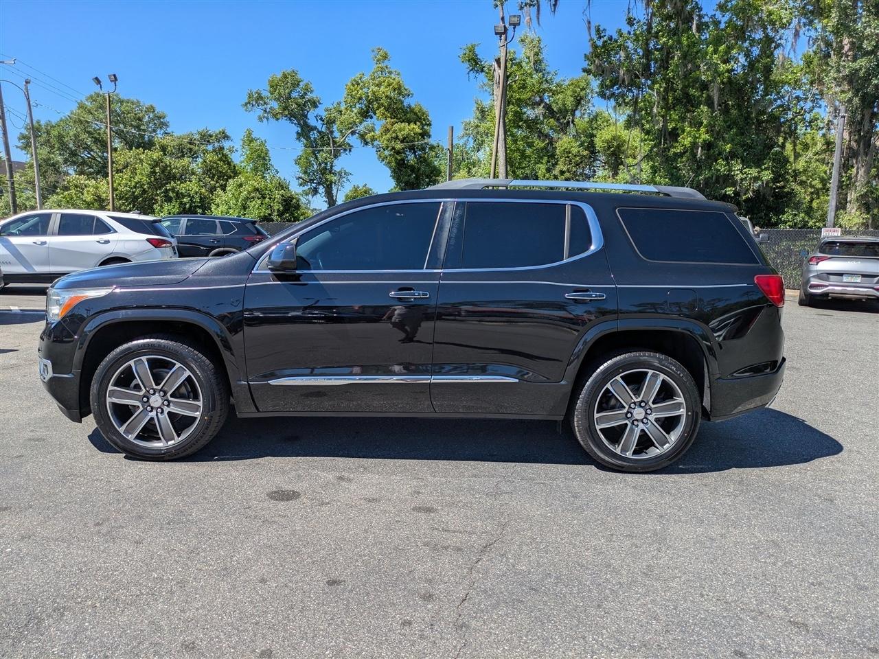 GMC Acadia Denali 2019