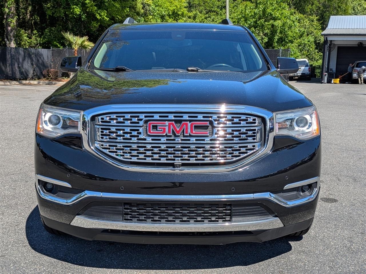 GMC Acadia Denali 2019