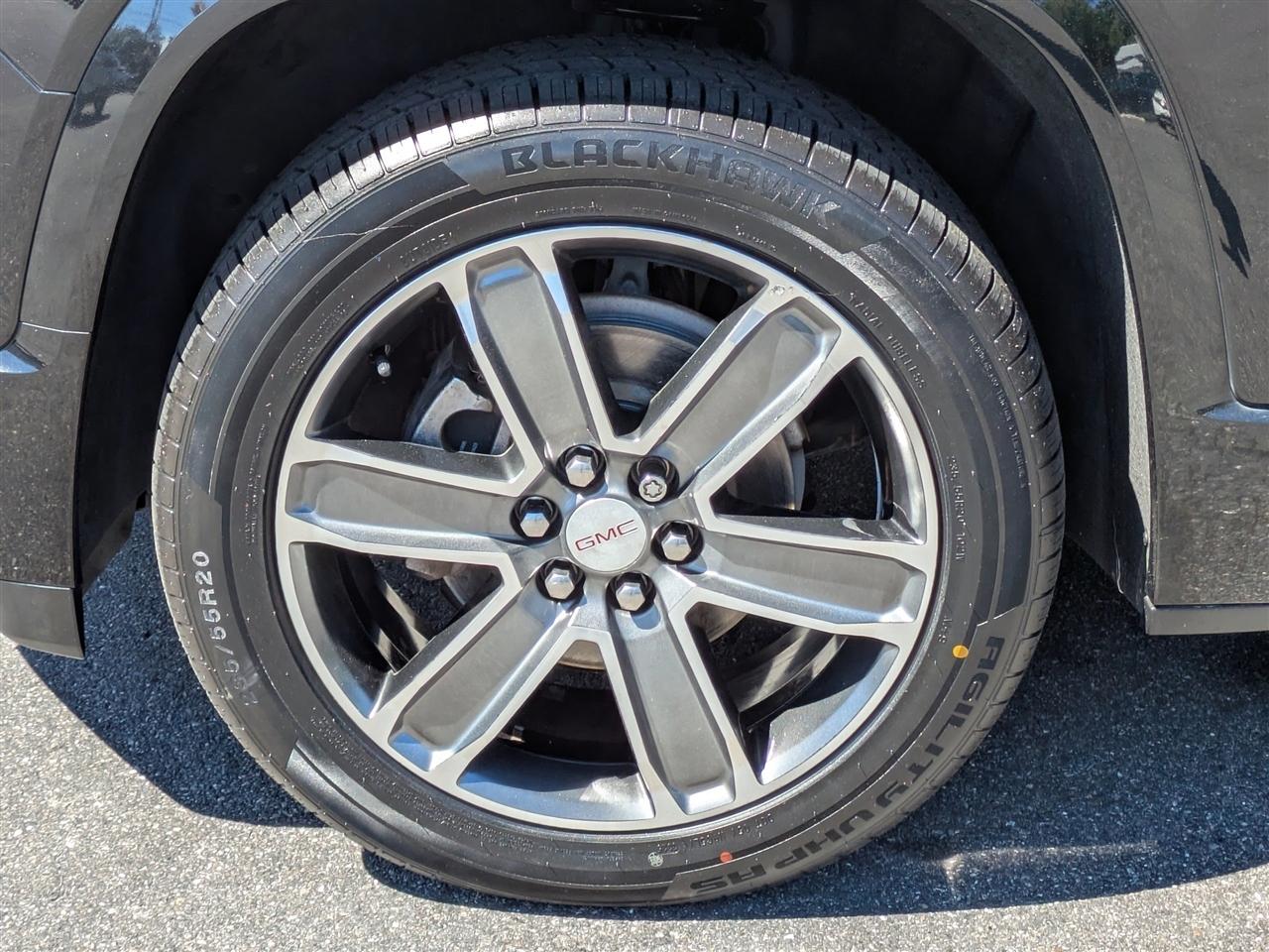 GMC Acadia Denali 2019