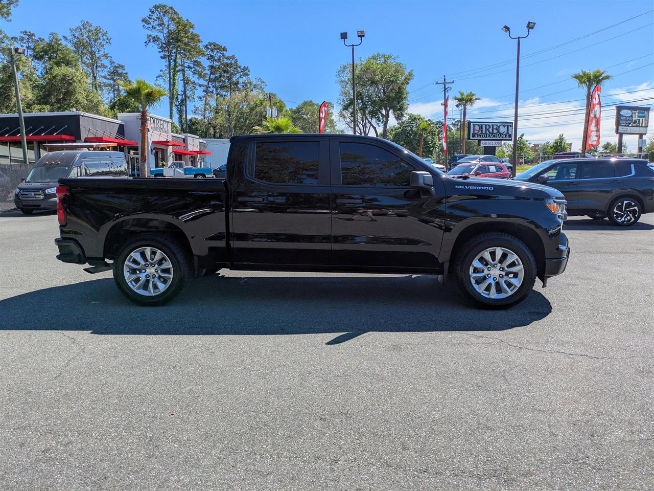 Chevrolet Silverado 1500 Custom Crew Cab 2WD 2022