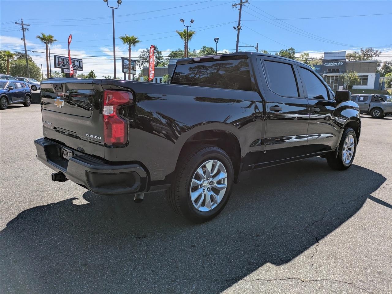 Chevrolet Silverado 1500 Custom Crew Cab 2WD 2022