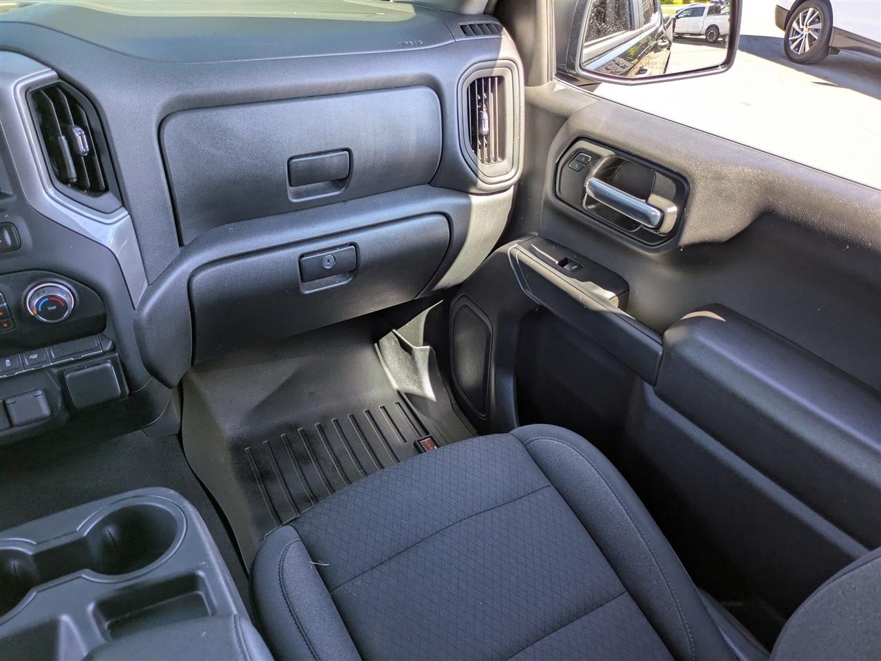 Chevrolet Silverado 1500 Custom Crew Cab 2WD 2022