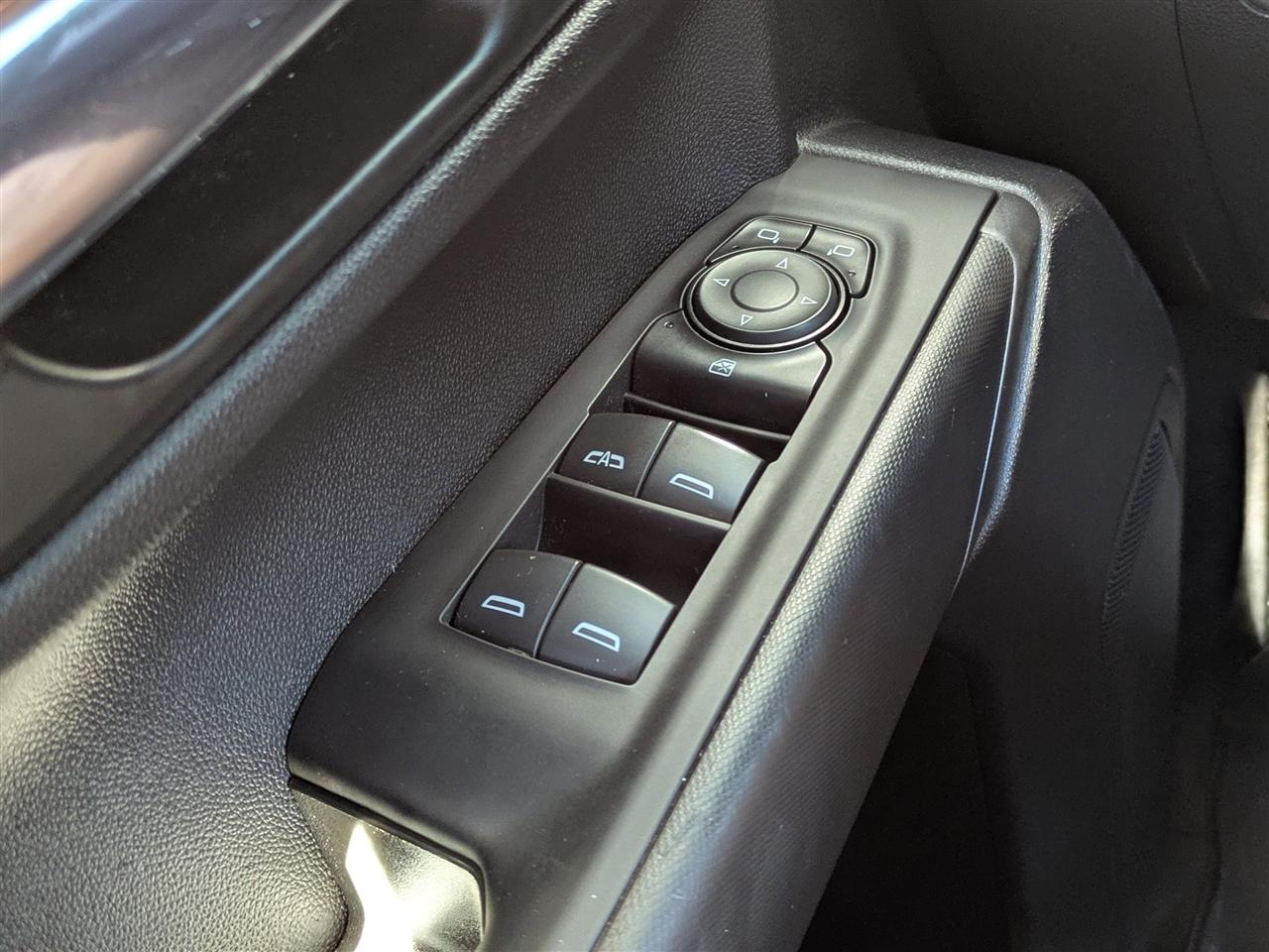 Chevrolet Silverado 1500 Custom Crew Cab 2WD 2022