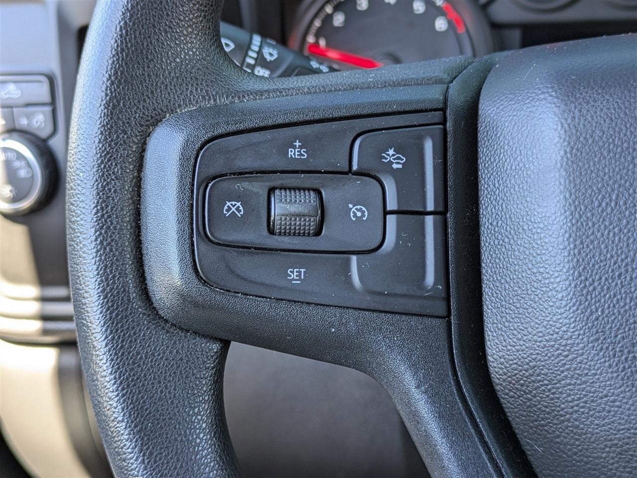 Chevrolet Silverado 1500 Custom Crew Cab 2WD 2022