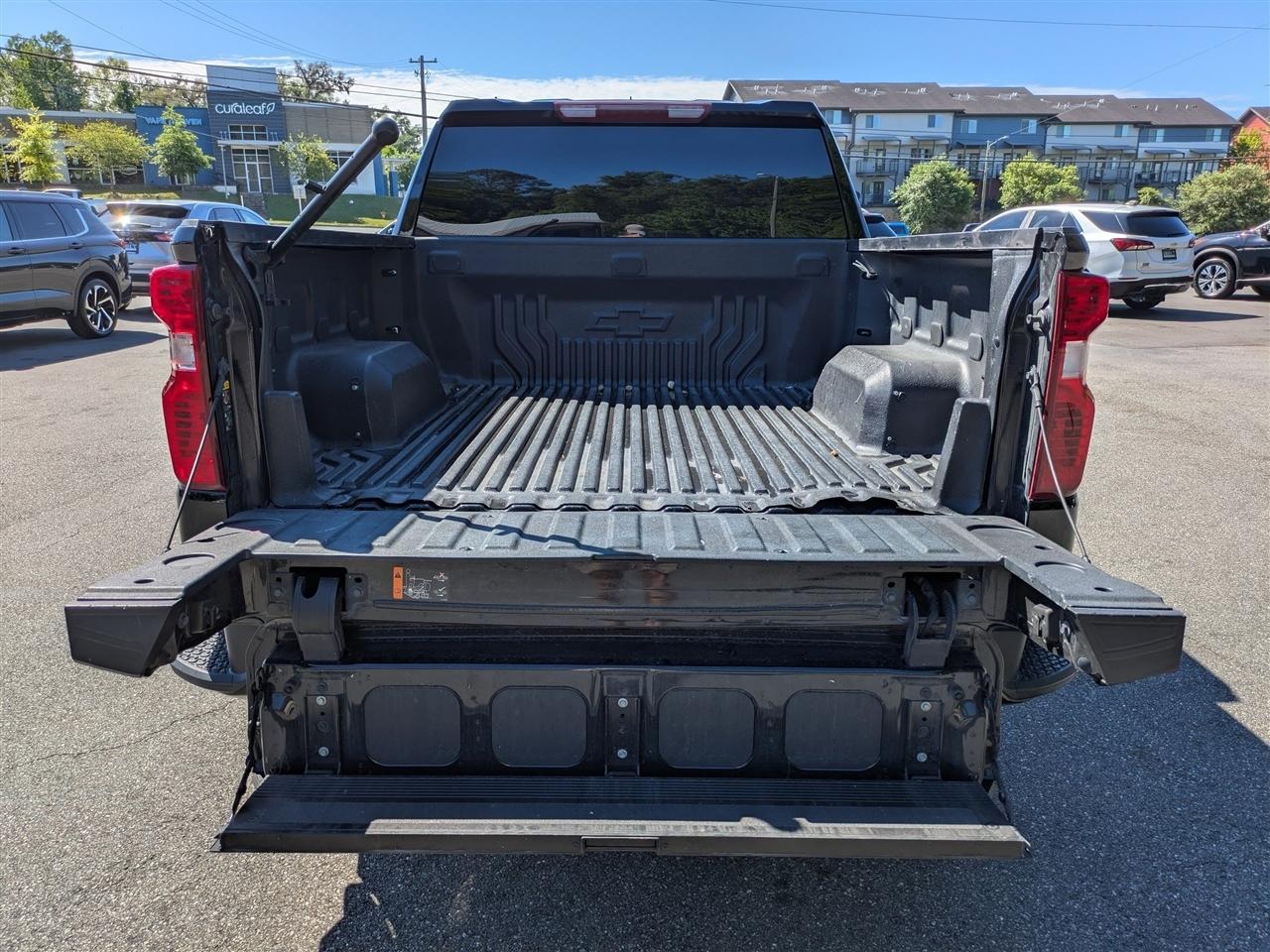 Chevrolet Silverado 1500 Custom Crew Cab 2WD 2022