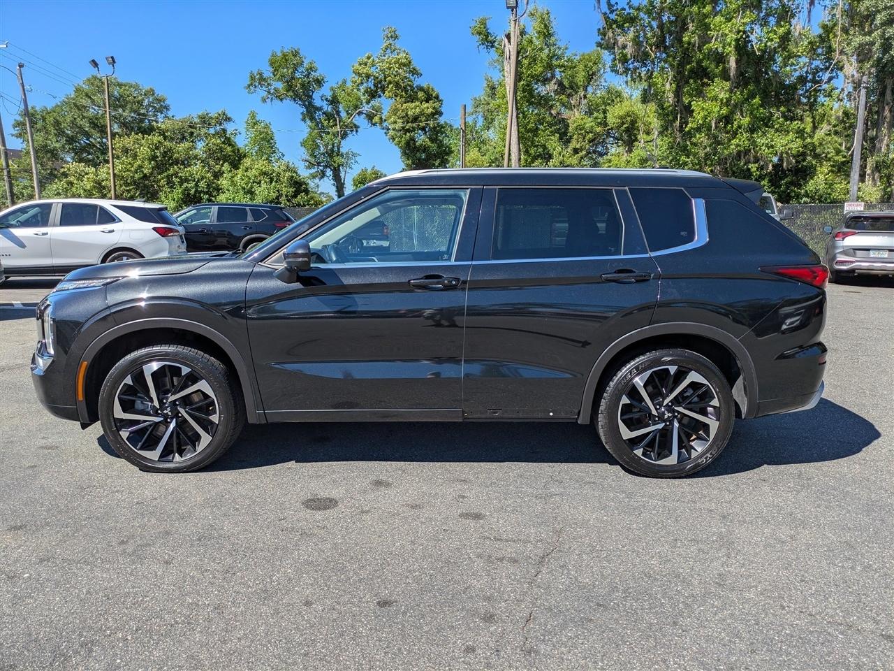 Mitsubishi Outlander SEL 2WD 2022