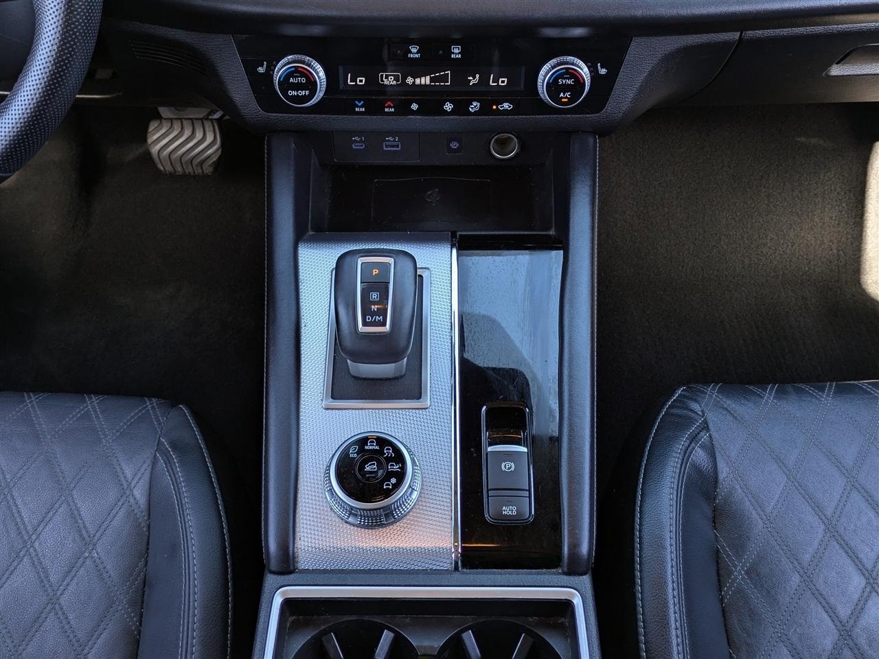 Mitsubishi Outlander SEL 2WD 2022