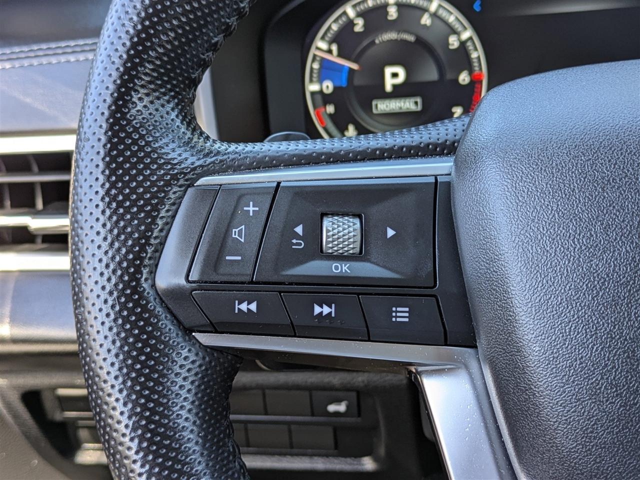 Mitsubishi Outlander SEL 2WD 2022