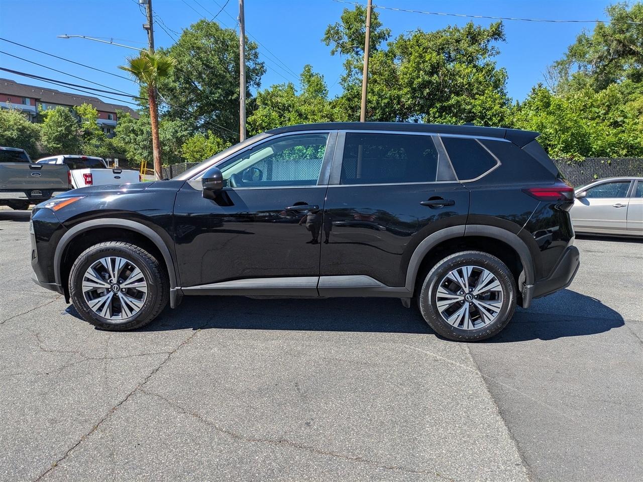 Nissan Rogue SV 2022