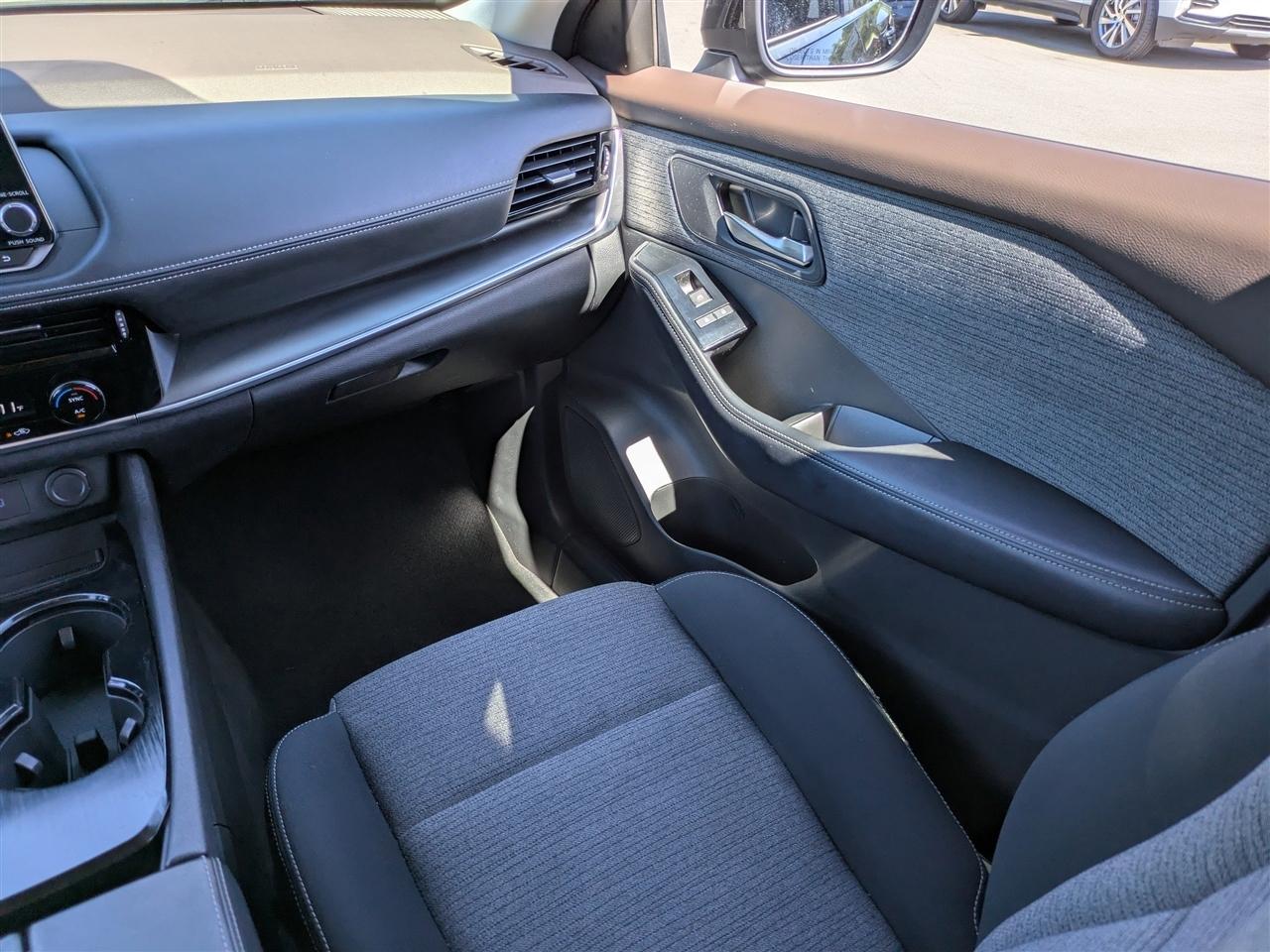 Nissan Rogue SV 2022