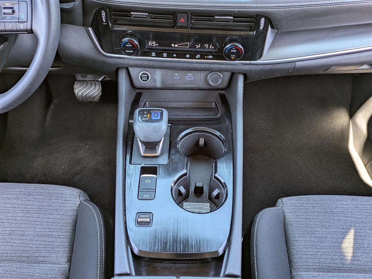 Nissan Rogue SV 2022