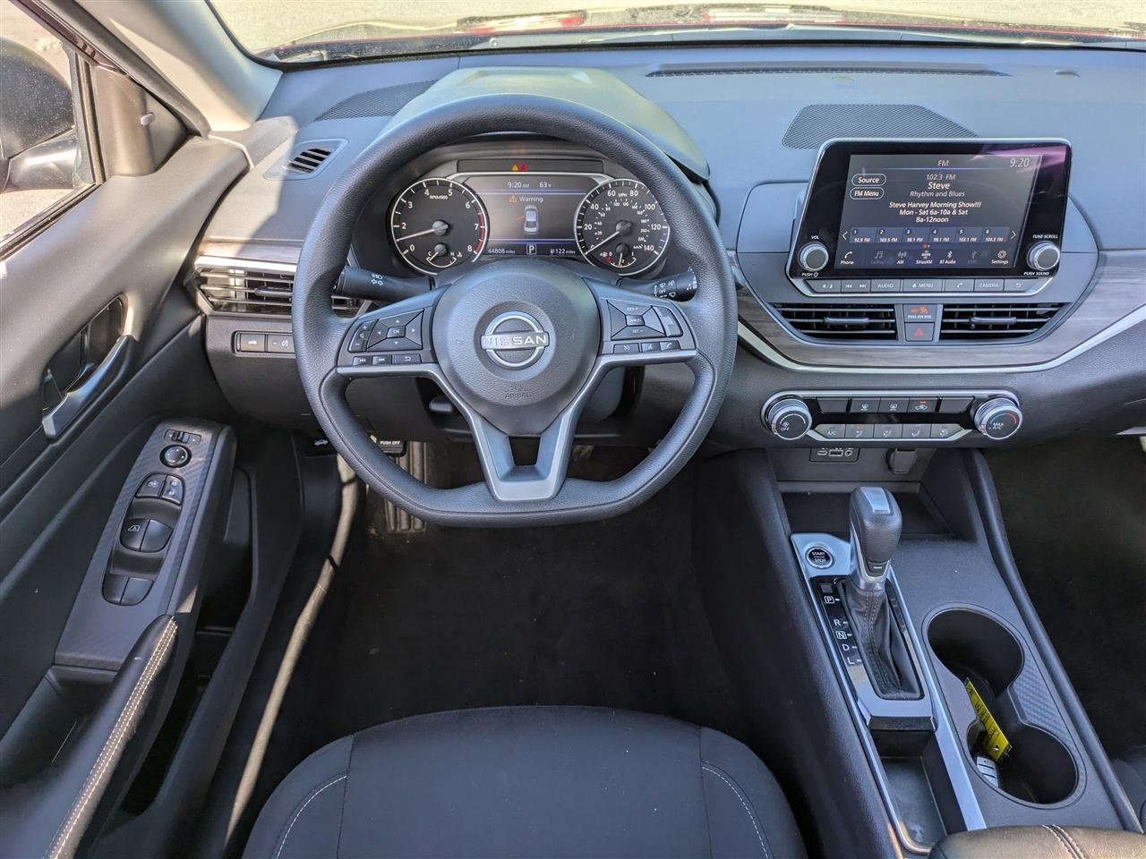 Nissan Altima 2.5 SV 2025