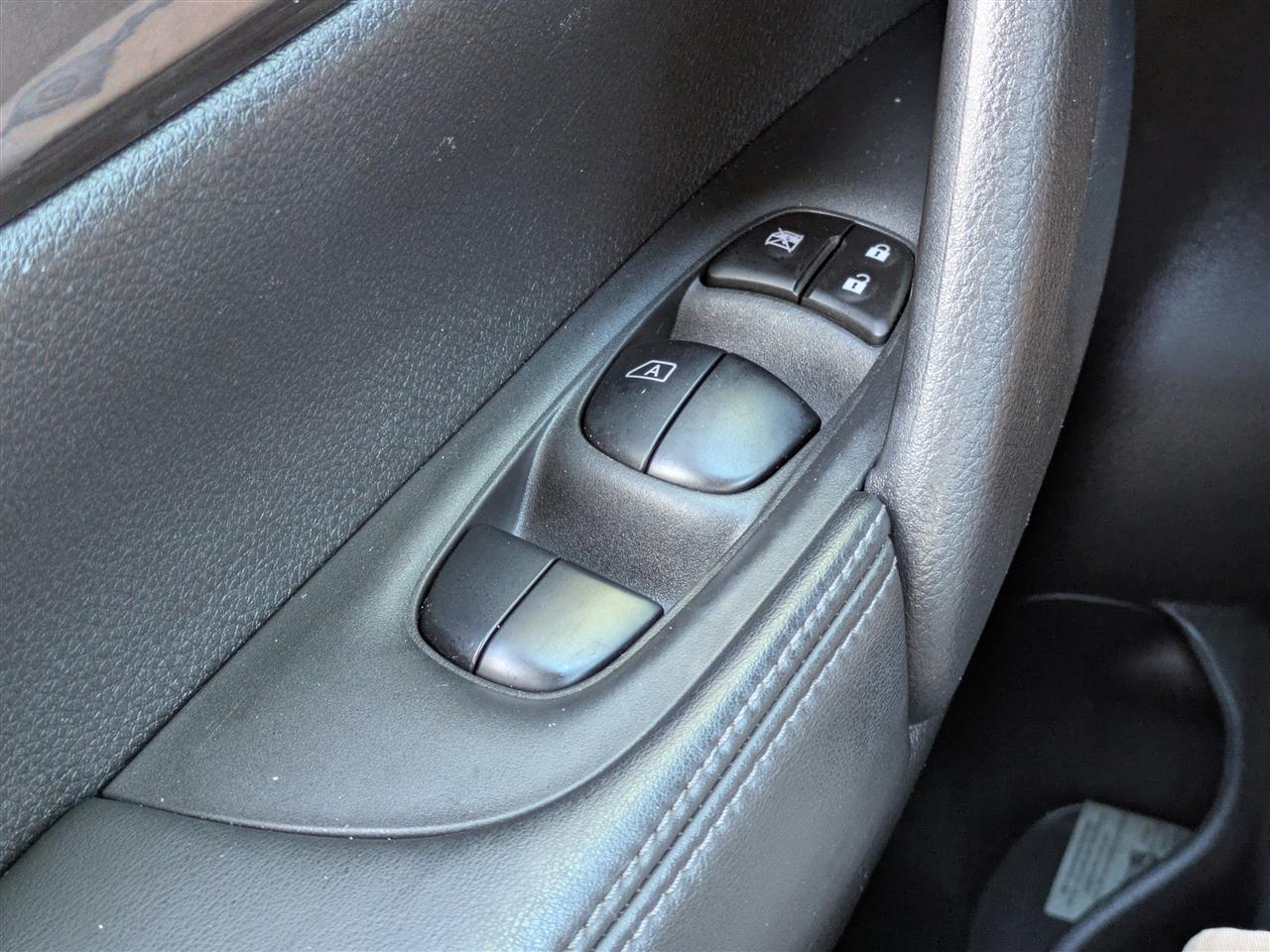 Nissan Rogue SV 2WD 2020