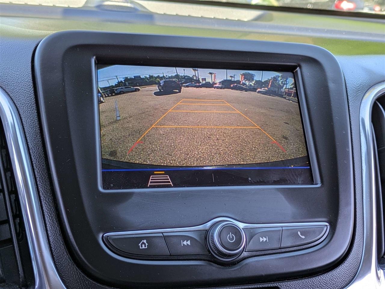 Chevrolet Equinox LS 2WD 2021