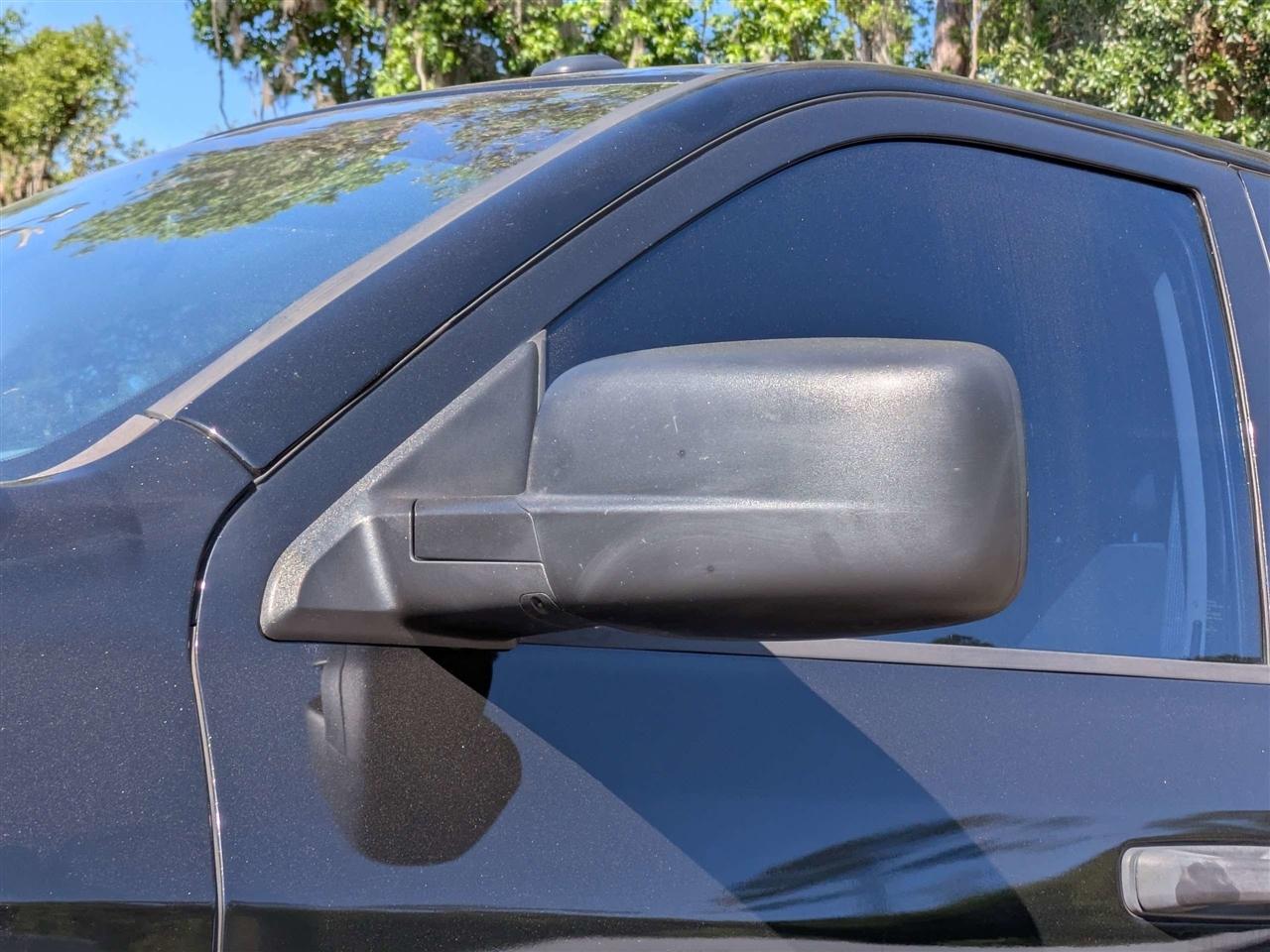 RAM 1500 Classic Tradesman Crew Cab SWB 4WD 2019