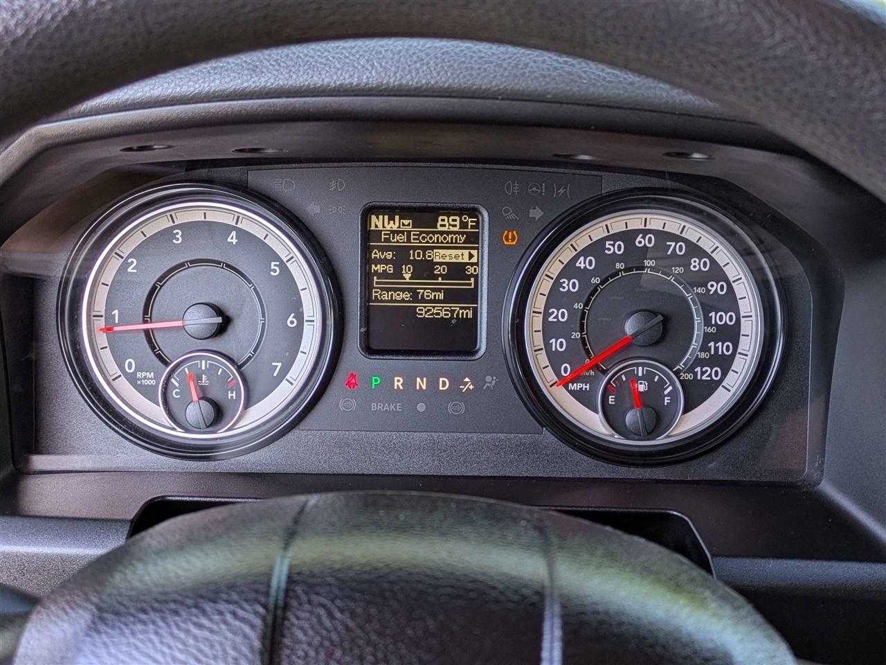 RAM 1500 Classic Tradesman Crew Cab SWB 4WD 2019