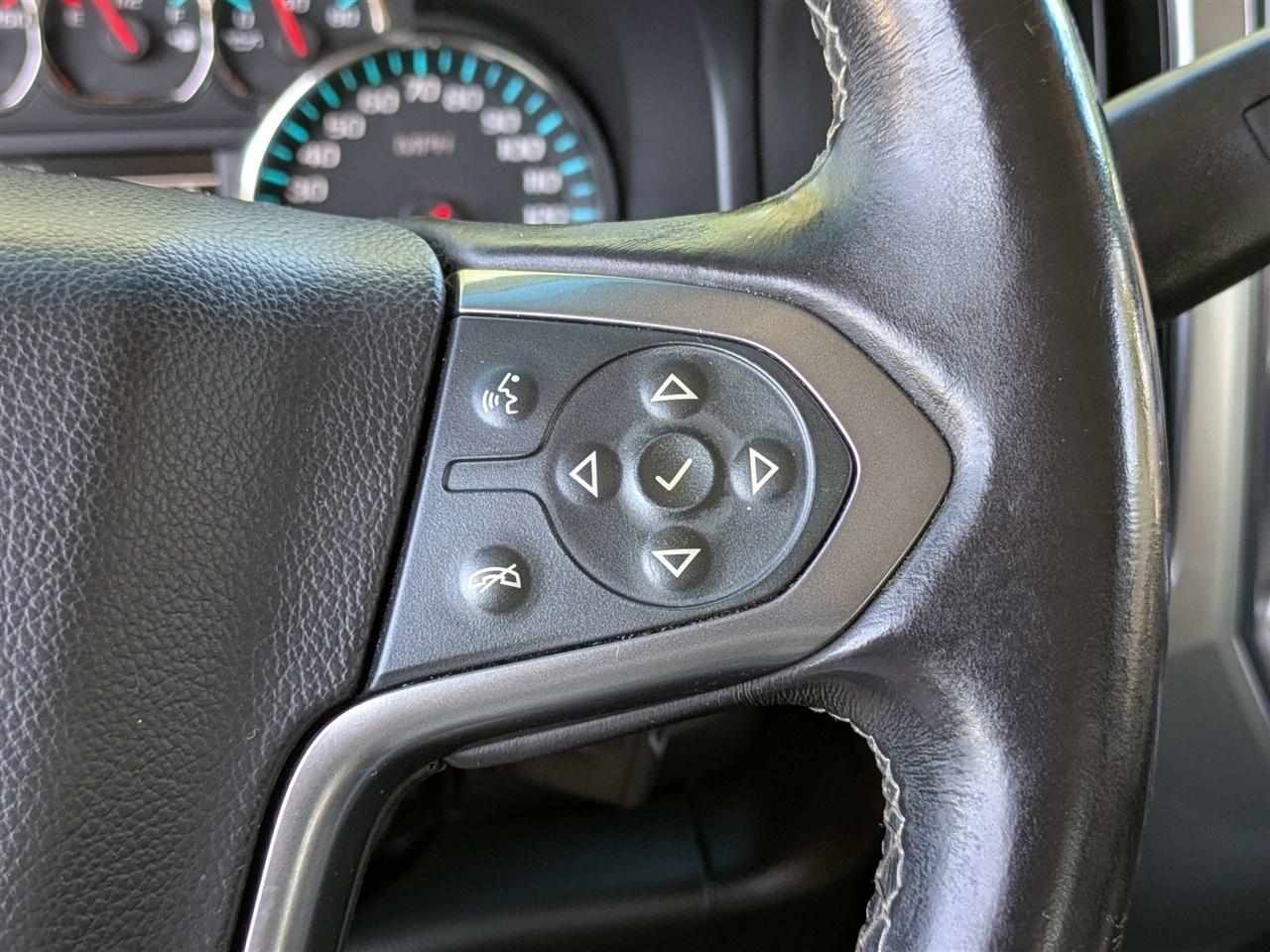 Chevrolet Silverado 1500 LT Crew Cab 2WD 2017