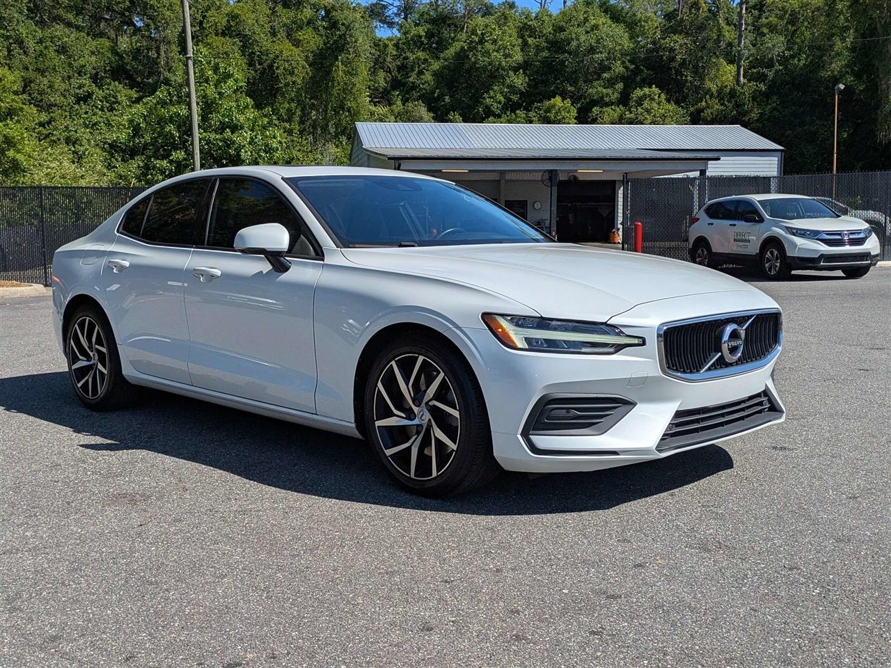 Volvo S60 T6 Momentum AWD 2020