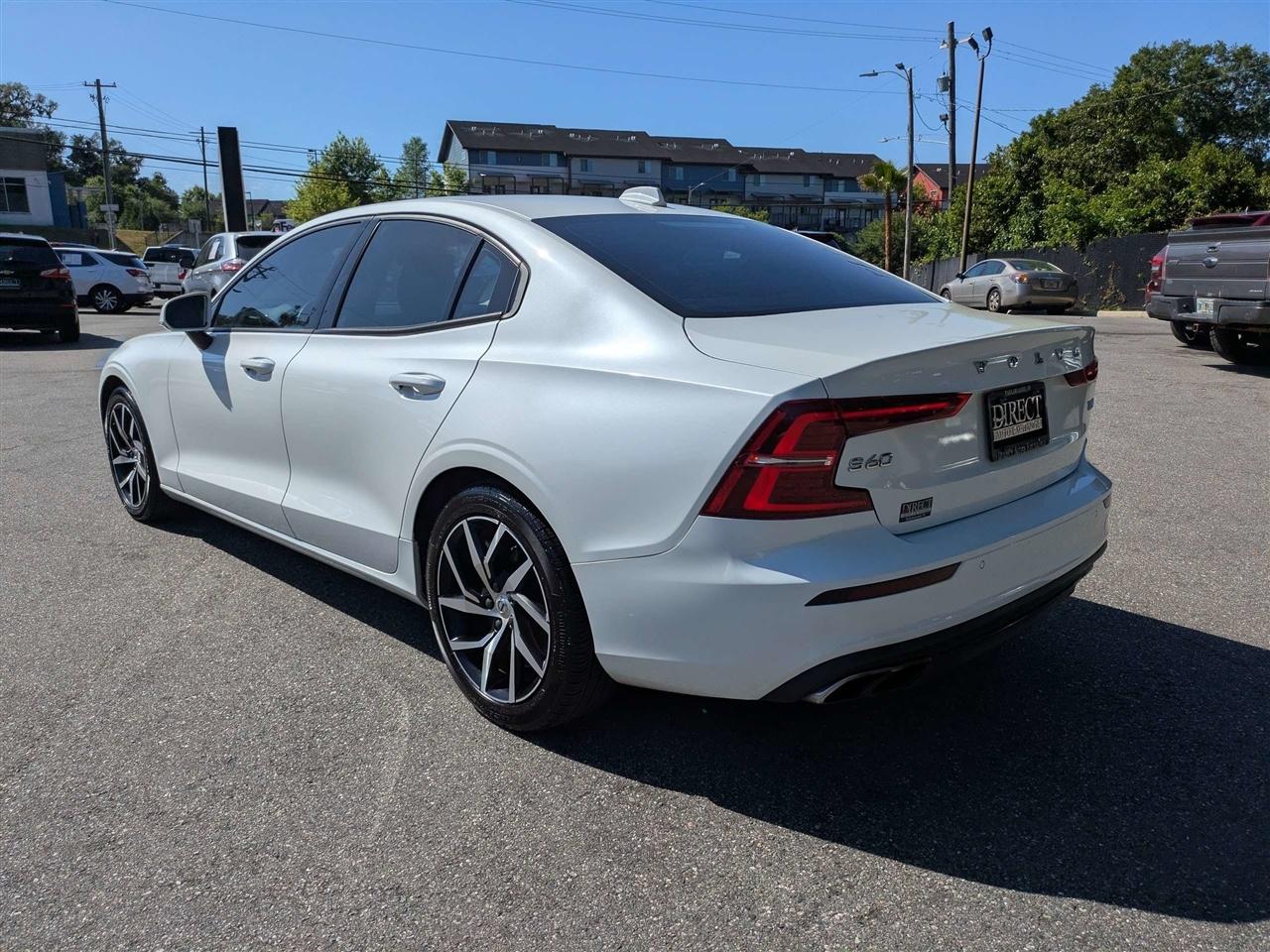 Volvo S60 T6 Momentum AWD 2020