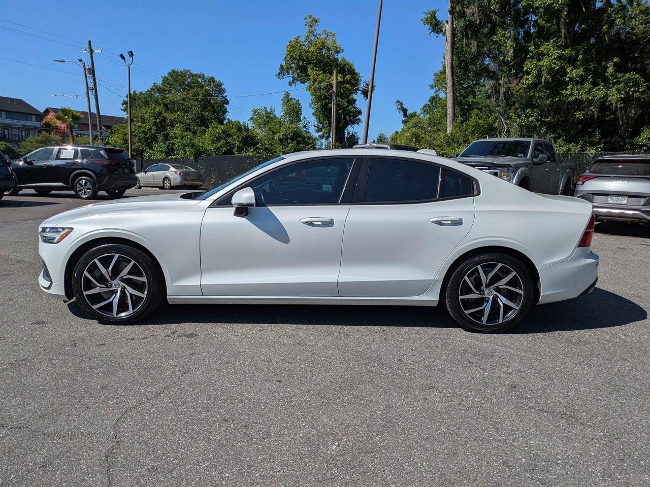 Volvo S60 T6 Momentum AWD 2020