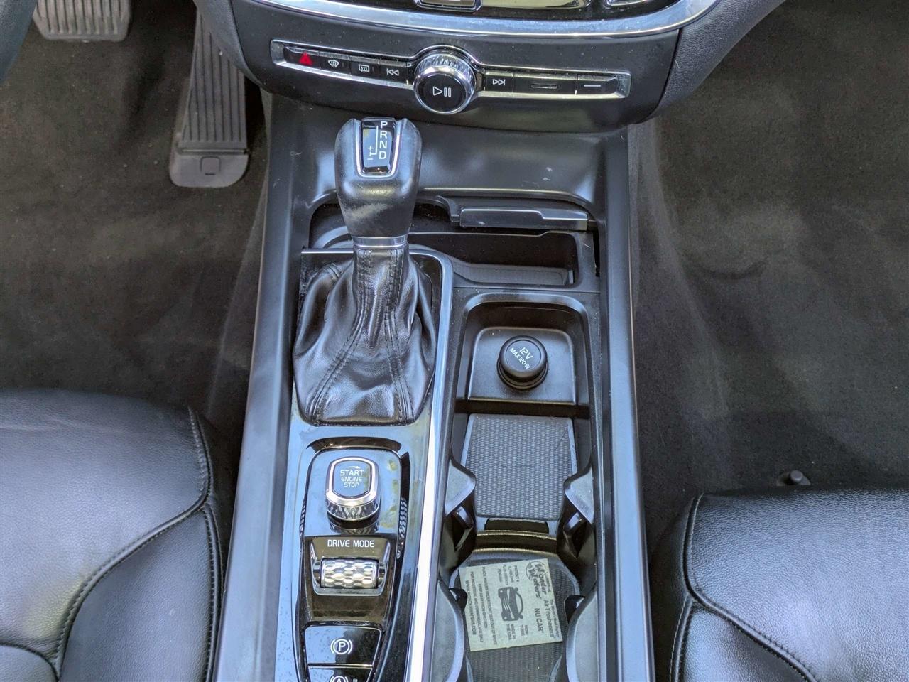 Volvo S60 T6 Momentum AWD 2020