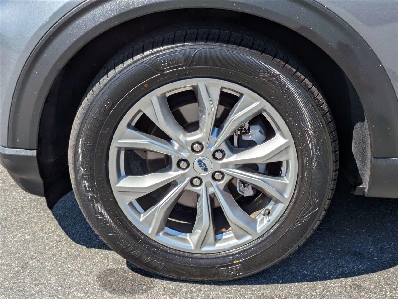 Ford Explorer Limited AWD 2023