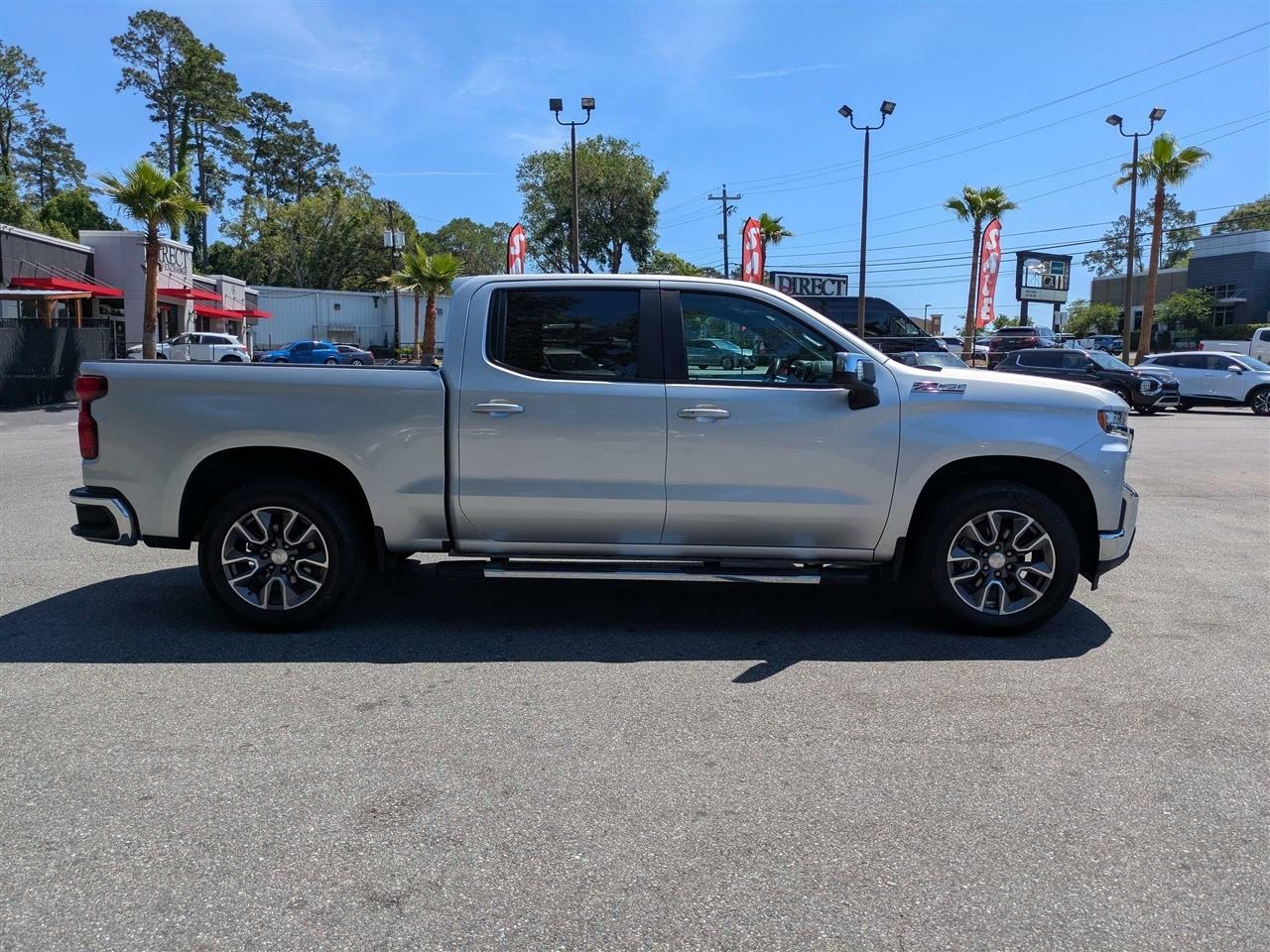 Chevrolet Silverado 1500 LT Crew Cab 4WD 2021