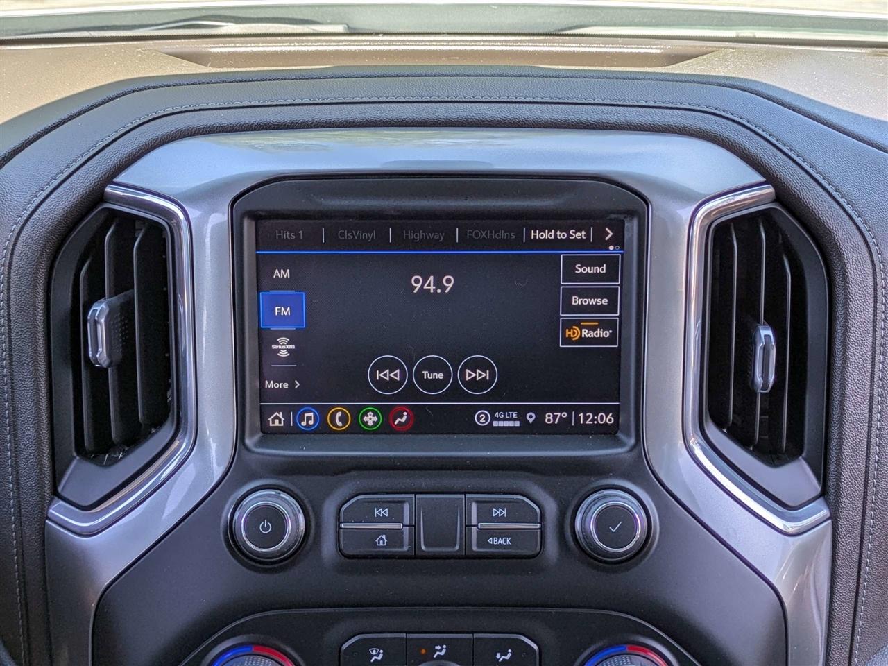 Chevrolet Silverado 1500 LT Crew Cab 4WD 2021