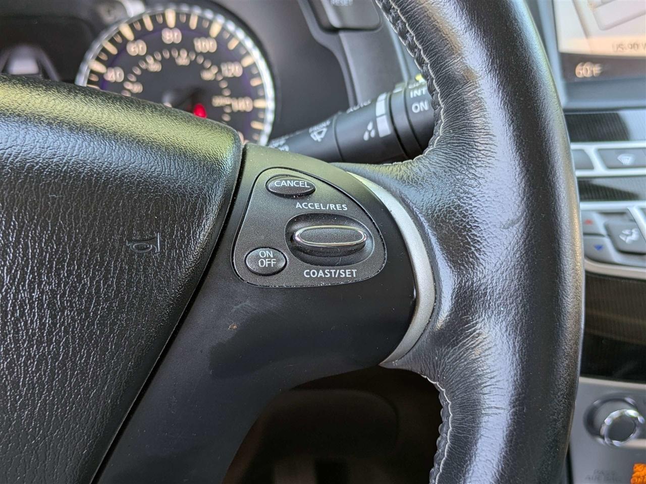 Infiniti QX60 PURE 2020