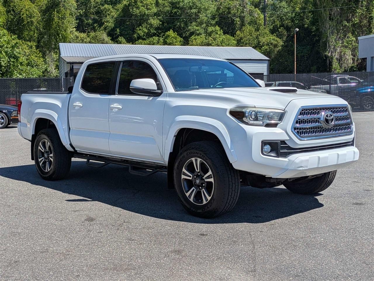 Toyota Tacoma SR5 Double Cab Long Bed V6 6AT 2WD 2017