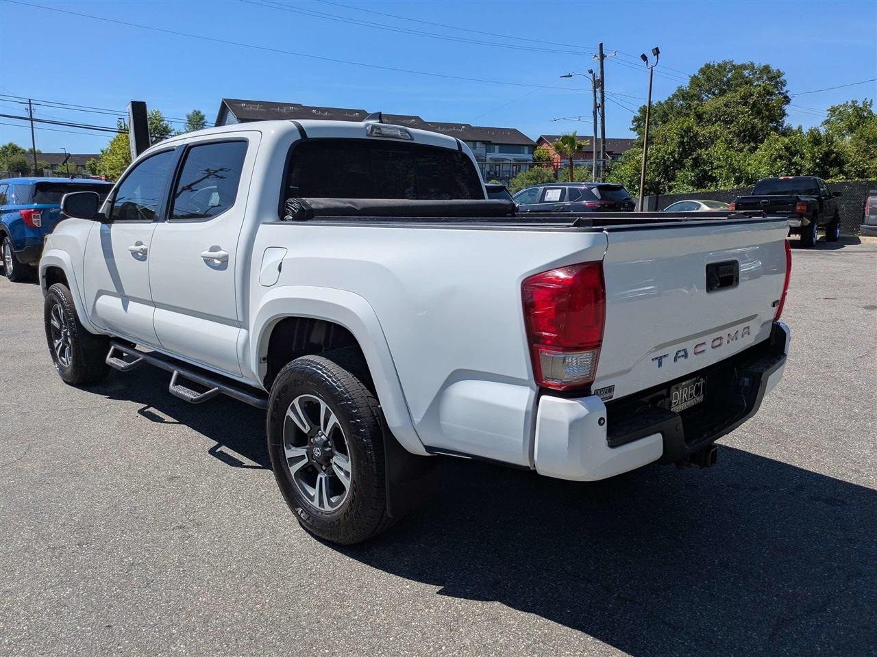 Toyota Tacoma SR5 Double Cab Long Bed V6 6AT 2WD 2017