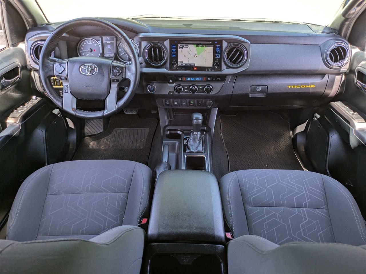 Toyota Tacoma SR5 Double Cab Long Bed V6 6AT 2WD 2017