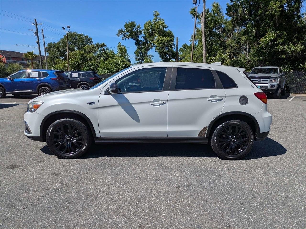 Mitsubishi Outlander Sport 2.0 LE CVT 2018
