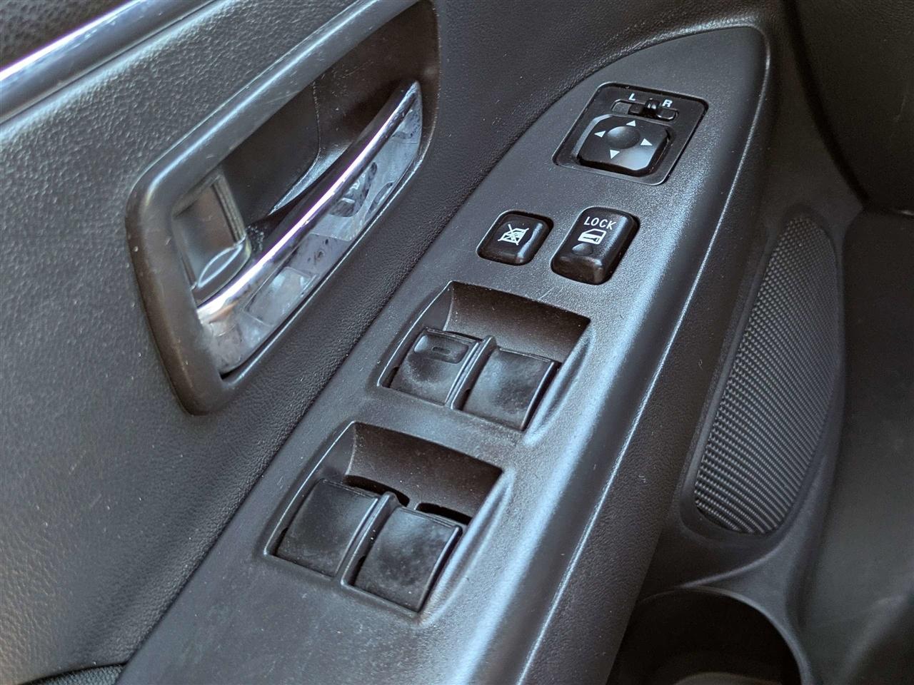 Mitsubishi Outlander Sport 2.0 LE CVT 2018