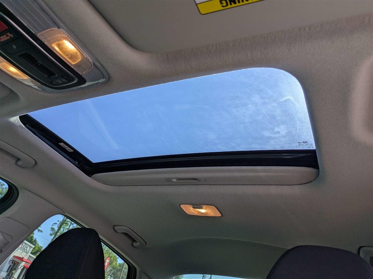 Hyundai Elantra SEL 2024