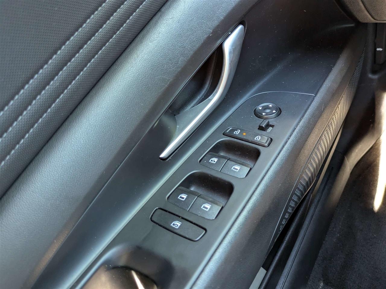 Hyundai Elantra SEL 2024