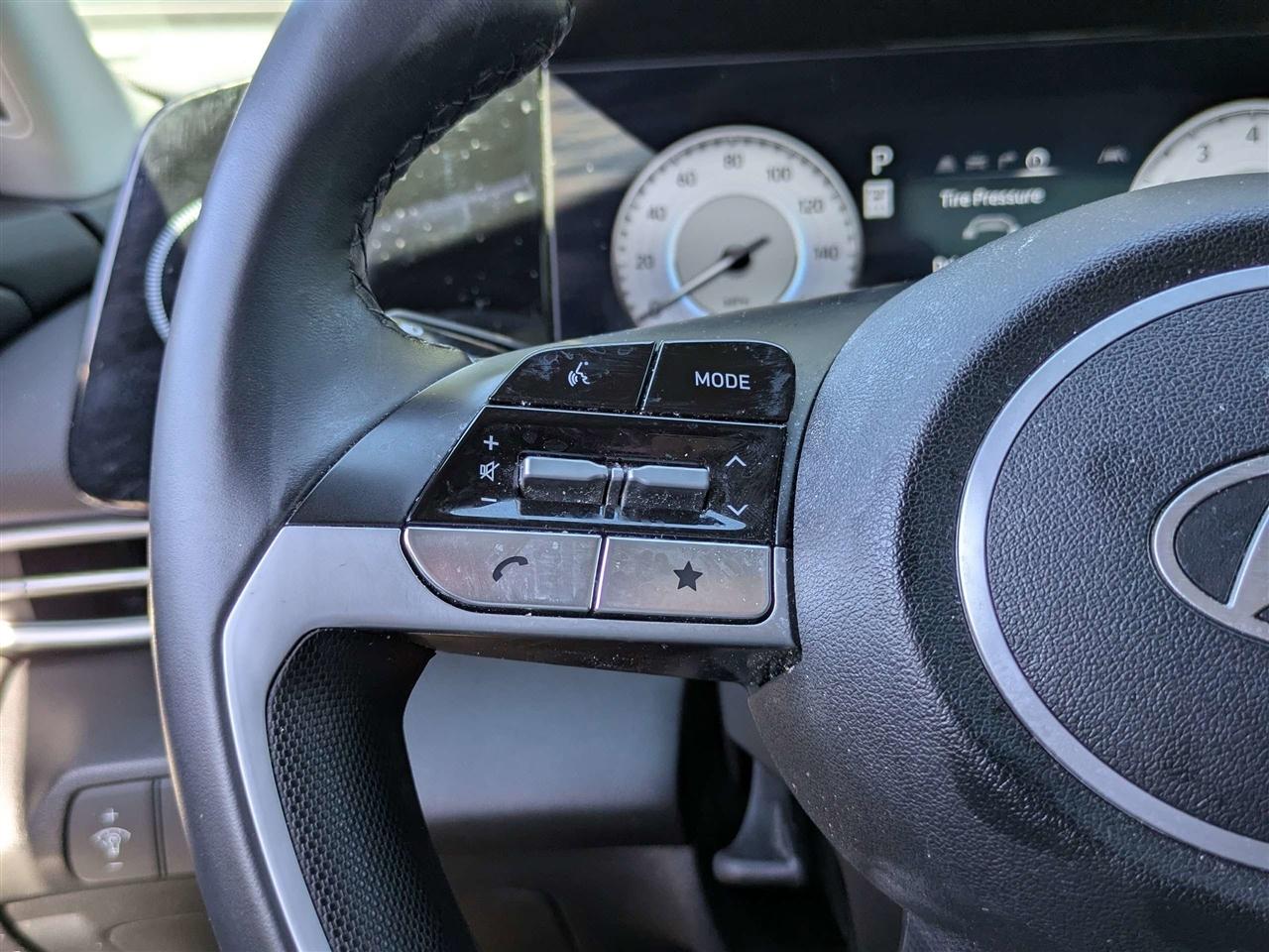 Hyundai Elantra SEL 2024