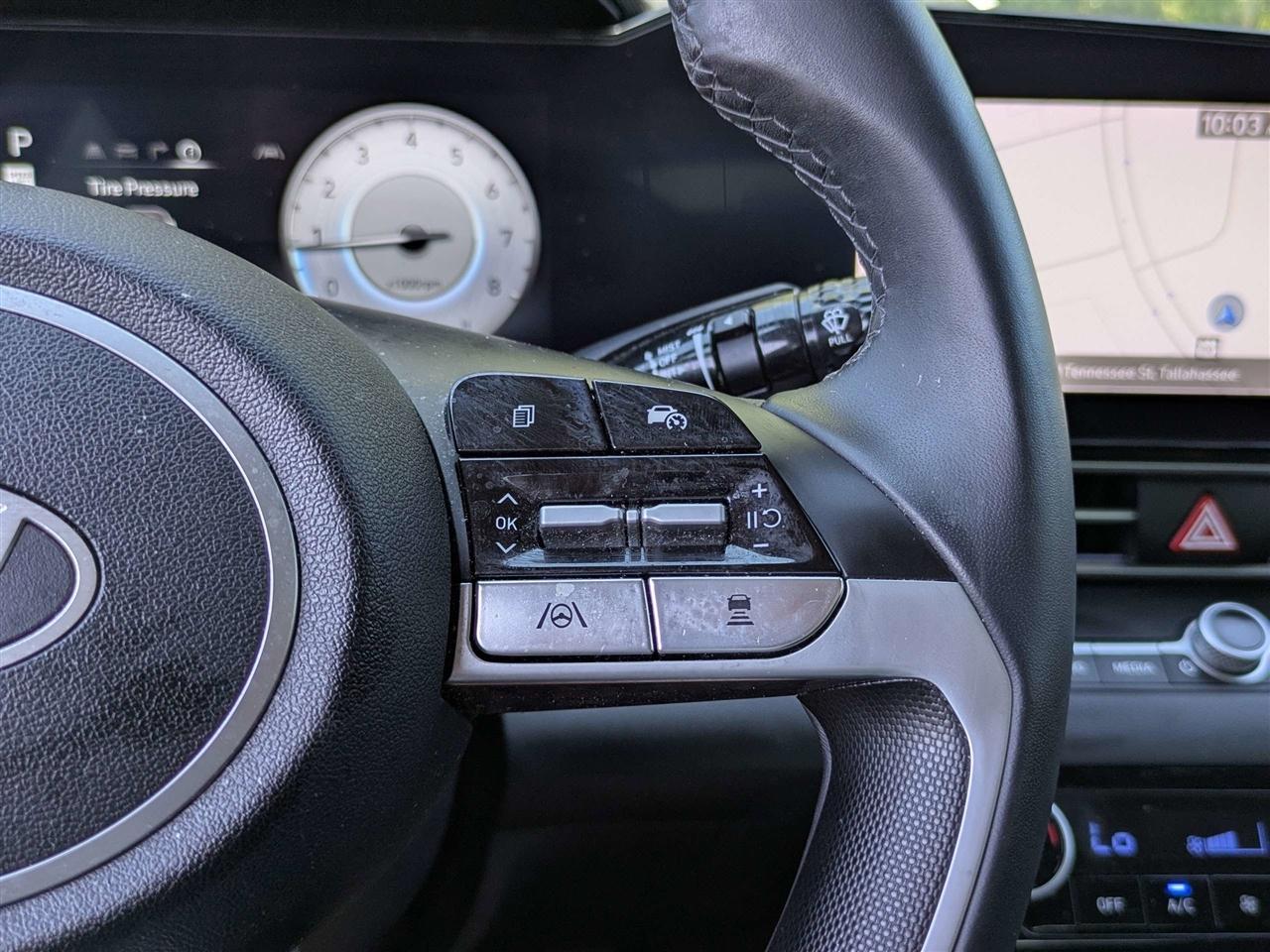 Hyundai Elantra SEL 2024