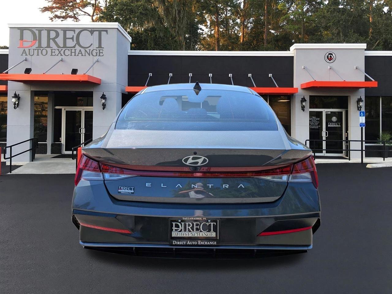 Hyundai Elantra SEL 2024